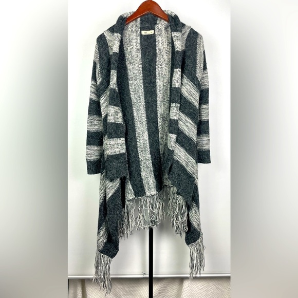 Iris Design Sweaters - Tris Design Gray Striped Mohair Blend‎ Fringe Trim Open Front Sweater
